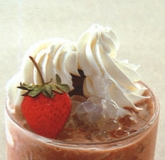 草莓巧克力咖啡冰饮 Strawberry & Chocolate Frappuccino