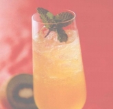 ⨺ɳ߼β Kiwi Sour Cocktail