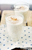 Ҭ+㽶 Toasted Coconut + Banana Smoothie