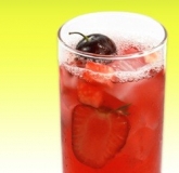 冰爽櫻桃莓果汁